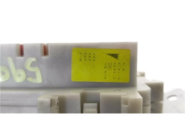 Recambio de caja fusibles/rele para nissan murano (z50) 3.5 referencia OEM IAM 2668AM600  