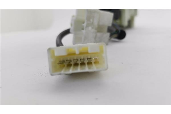 Recambio de mando intermitencia para ssangyong kyron 2.0 200 xdi referencia OEM IAM 8590009C41 6183AH1000 