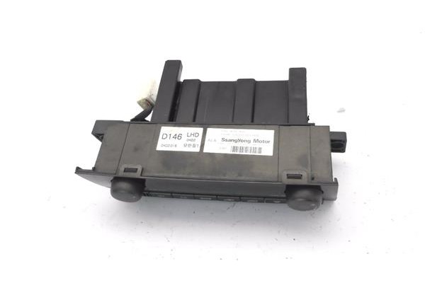 Recambio de mandos climatizador para ssangyong kyron 2.0 200 xdi referencia OEM IAM 6870009080  