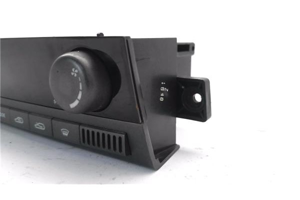 Recambio de mandos climatizador para ssangyong kyron 2.0 200 xdi referencia OEM IAM 6870009080  