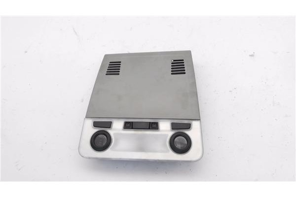 Recambio de luz delantero central techo para bmw serie 3 berlina (e90) 3.0 330d referencia OEM IAM 697629102 0311747301 
