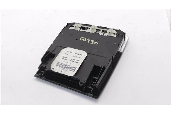 Recambio de luz delantero central techo para bmw serie 3 berlina (e90) 3.0 330d referencia OEM IAM 697629102 0311747301 