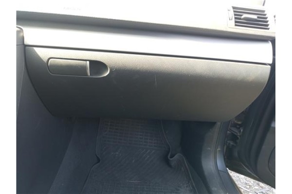 Recambio de guantera salpicadero para audi a4 berlina (8e) 2.0 tdi (dpf) (125kw) referencia OEM IAM   