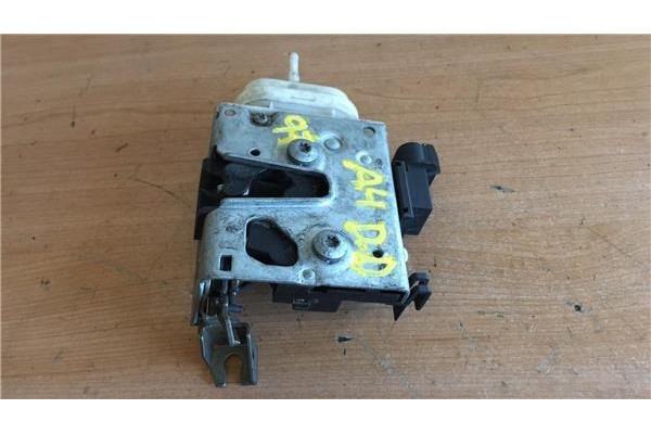 Recambio de cierre electromagnetico delantero derecho para audi a4 berlina (b5) 1.6 referencia OEM IAM 8D1837016F  
