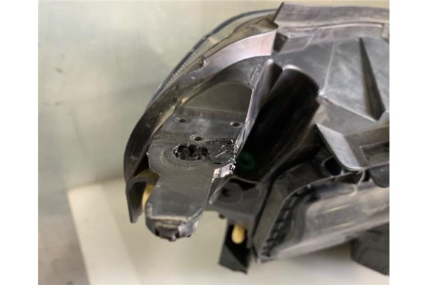 Recambio de faro delantero izquierdo para citroen jumpy furgón 2.0 club m referencia OEM IAM 9808567780  