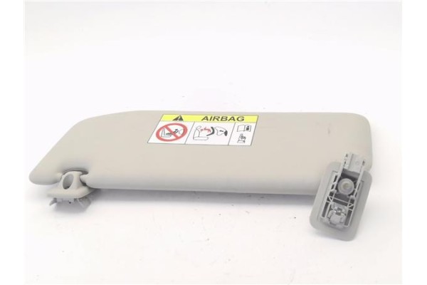 Recambio de parasol derecho para citroen c3 1.2 97 edition referencia OEM IAM 98100807BJ  