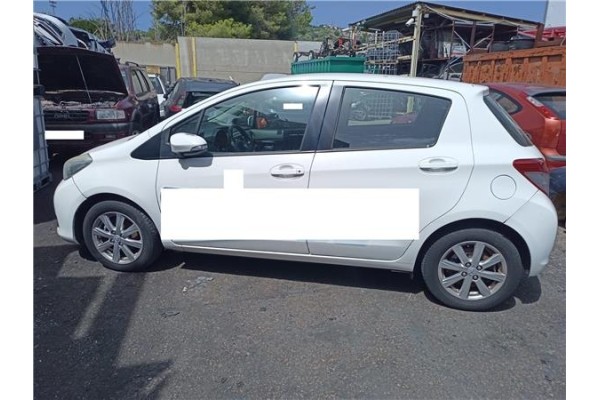 toyota yaris (ksp9/scp9/nlp9) del año 2013