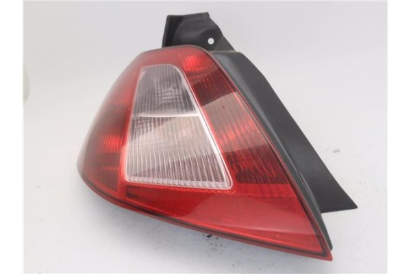 Recambio de piloto trasero izquierdo para renault megane ii berlina 5p 1.5 authentique referencia OEM IAM 8200073236 89398082 77