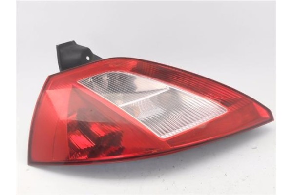 Recambio de piloto trasero izquierdo para renault megane ii berlina 5p 1.5 authentique referencia OEM IAM 8200073236 89398082 77