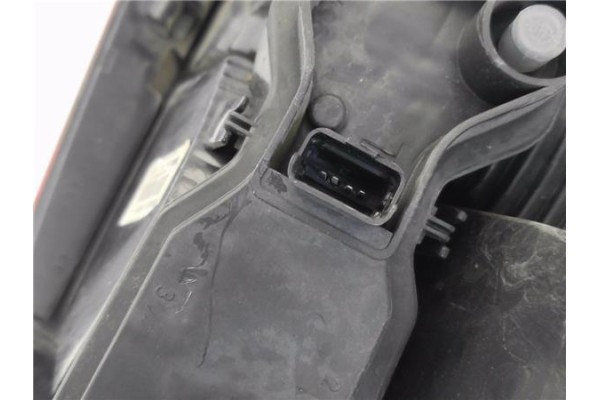 Recambio de piloto trasero izquierdo para renault megane ii berlina 5p 1.5 authentique referencia OEM IAM 8200073236 89398082 77