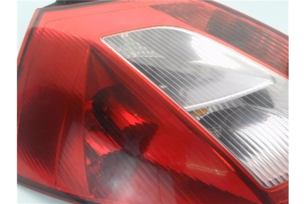 Recambio de piloto trasero izquierdo para renault megane ii berlina 5p 1.5 authentique referencia OEM IAM 8200073236 89398082 77