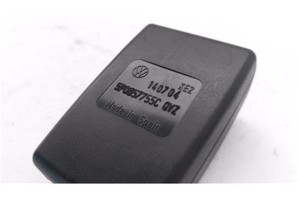 Recambio de anclaje cinturon delantero izquierdo para seat altea (5p1) 2.0 tdi 16v referencia OEM IAM 5P0857755C 140704 