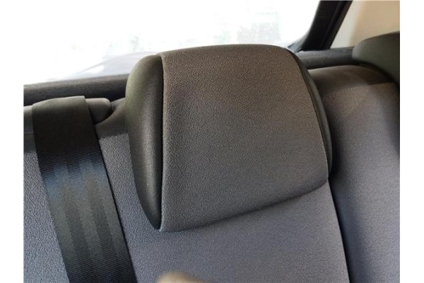 Recambio de reposacabezas asiento trasero central para citroen c3 1.4 attraction referencia OEM IAM   