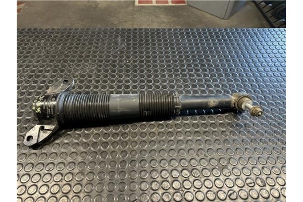 Recambio de amortiguador trasero izquierdo para land rover discovery sport 2.0 hse referencia OEM IAM LR072531  