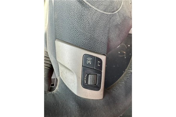 Recambio de volante para opel astra h twintop 1.6 referencia OEM IAM   