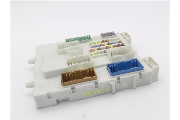Recambio de caja fusibles/rele para ford focus berlina (cew) 1.0 business referencia OEM IAM EM5T14014GKB DV6T14A073DM 
