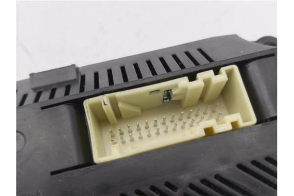 Recambio de mandos climatizador para ford focus berlina (cew) 1.0 business referencia OEM IAM BM5T18C612CM  