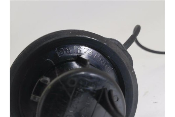 Recambio de tapon combustible para citroen c3 aircross 1.2 c-series referencia OEM IAM 9816741980 7420216AA 