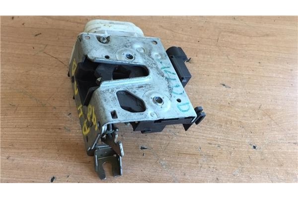Recambio de cierre electromagnetico delantero derecho para audi a4 berlina (b5) 1.6 referencia OEM IAM 8D1837016F  