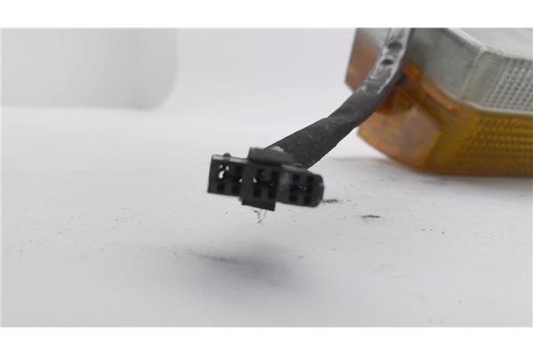 Recambio de intermitente delantero izquierdo para peugeot 604 2.3 srd-turbo referencia OEM IAM   