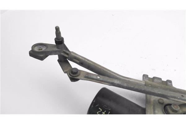 Recambio de motor limpiaparabrisas delantero para ford ka (ccq) 1.3 i referencia OEM IAM 97KG17B571AB 0390241136 
