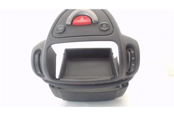 Recambio de embellecedor consola central para smart micro compact car 600 referencia OEM IAM 993790002  