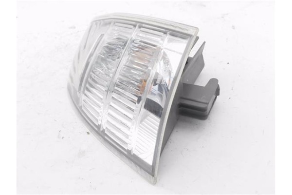 Recambio de intermitente delantero izquierdo para nissan x-trail (t30) 2.0 referencia OEM IAM E130554  