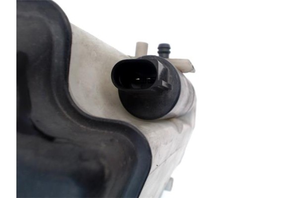 Recambio de deposito limpiaparabrisas para bmw serie 3 berlina (e46) 2.0 320d referencia OEM IAM 61677008057  7008057 , BMW