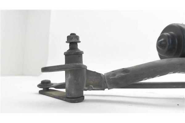 Recambio de motor limpiaparabrisas delantero para peugeot 106 (s2) 1.5 d referencia OEM IAM MFD250B 53544102 