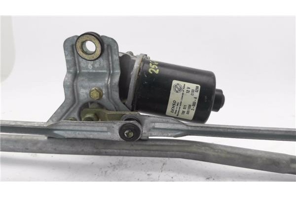 Recambio de motor limpiaparabrisas delantero para fiat stilo (192) 1.6 16v referencia OEM IAM 60511006  