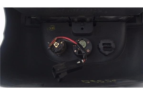 Recambio de embellecedor consola central para smart micro compact car 600 referencia OEM IAM 993790002  