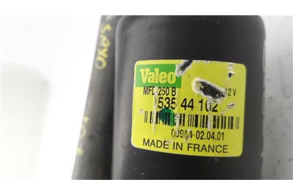 Recambio de motor limpiaparabrisas delantero para citroen saxo 1.1 sx referencia OEM IAM 640583 53544102 53544102 , PEUGEOT