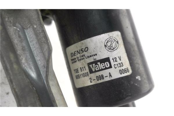 Recambio de motor limpiaparabrisas delantero para fiat stilo (192) 1.9 jtd (192_xe1a) referencia OEM IAM 60511009 2049A 