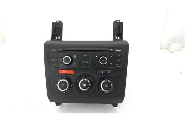 Recambio de radio / cd para citroen c4 berlina 1.6 business referencia OEM IAM 9813024980 801310000 