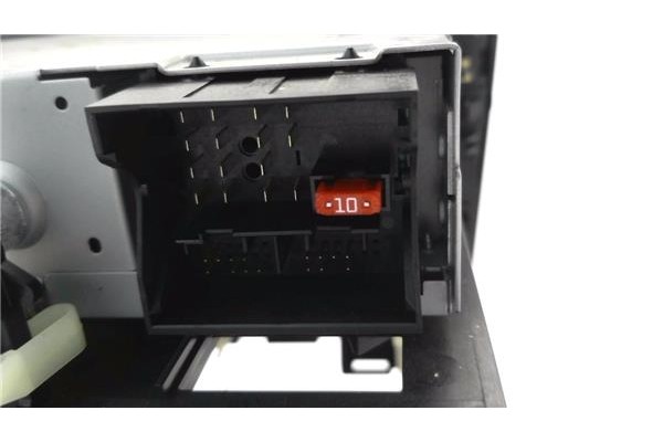 Recambio de radio / cd para citroen c4 berlina 1.6 business referencia OEM IAM 9813024980 801310000 