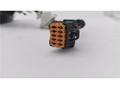 Recambio de retrovisor electrico derecho para citroen c4 berlina 1.6 business referencia OEM IAM A050446  