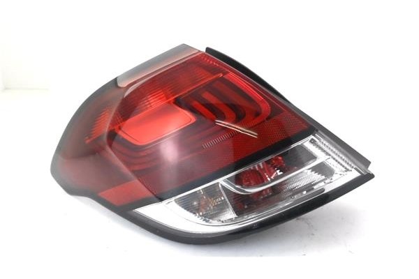 Recambio de piloto trasero izquierdo para citroen c4 berlina 1.6 business referencia OEM IAM 9808624680 195797 