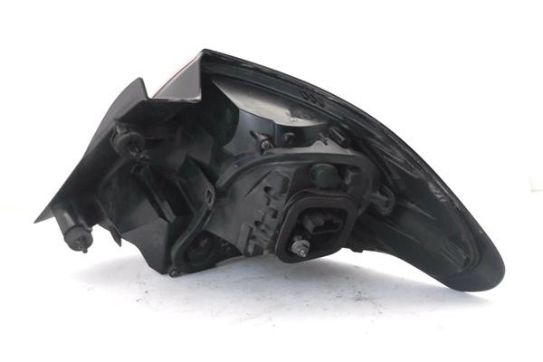 Recambio de piloto trasero izquierdo para citroen c4 berlina 1.6 business referencia OEM IAM 9808624680 195797 
