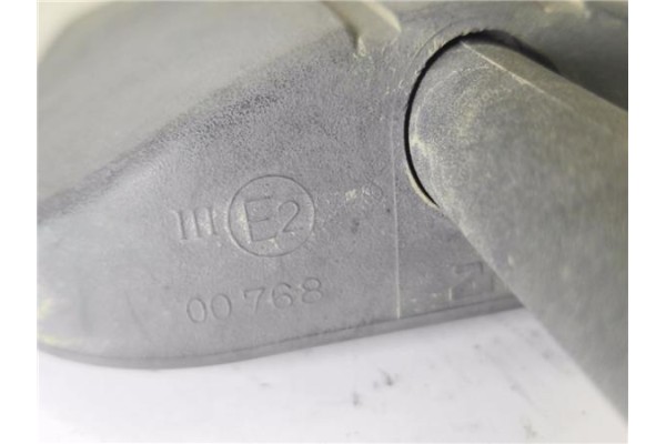Recambio de retrovisor izquierdo para citroen c 15 1.8 d referencia OEM IAM E200768  