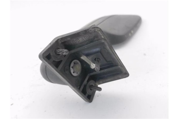 Recambio de retrovisor izquierdo para citroen c 15 1.8 d referencia OEM IAM E200768  