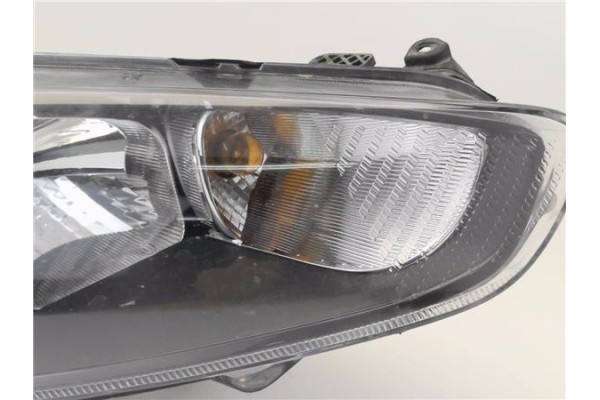 Recambio de faro delantero dcho para ford fiesta (cnn) 1.5 ambiente referencia OEM IAM 1090068 E418413 