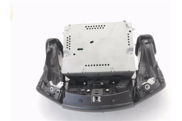 Recambio de autoradio para ford fiesta (cnn) 1.5 ambiente referencia OEM IAM AM5T18C815DN  