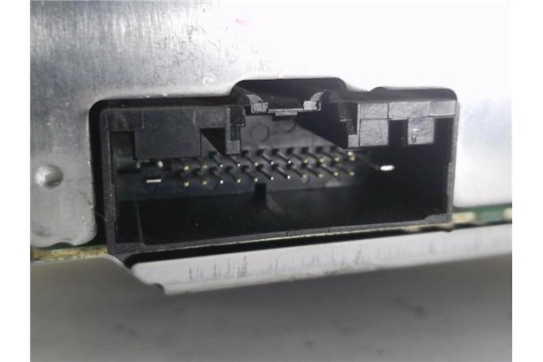 Recambio de autoradio para ford fiesta (cnn) 1.5 ambiente referencia OEM IAM AM5T18C815DN  