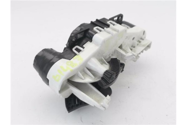 Recambio de mandos calefaccion / a.a. para ford fiesta (cnn) 1.5 ambiente referencia OEM IAM 8A6118549 8A6919980 