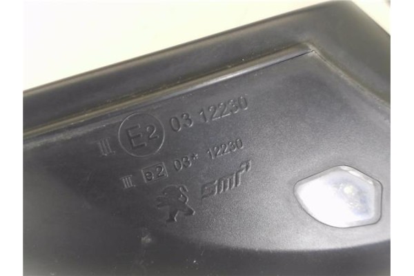 Recambio de retrovisor electrico izquierdo para peugeot 308 1.2 style referencia OEM IAM 98088638XT  