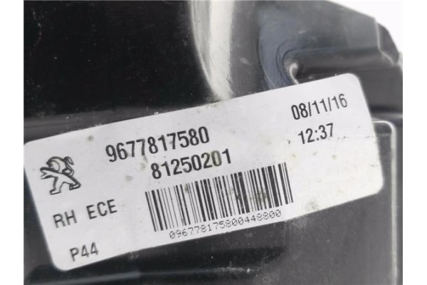 Recambio de piloto trasero derecho para peugeot 308 1.2 allure referencia OEM IAM 9677817580 81250201 