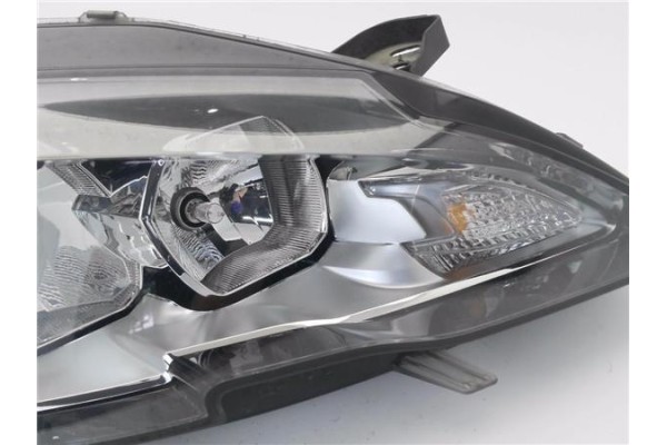 Recambio de faro delantero dcho para peugeot 308 1.2 style referencia OEM IAM 85501161R  