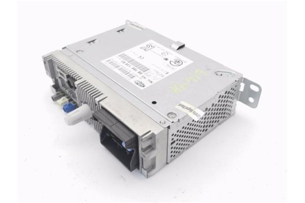 Recambio de autoradio para peugeot 308 1.2 style referencia OEM IAM 9818613880  