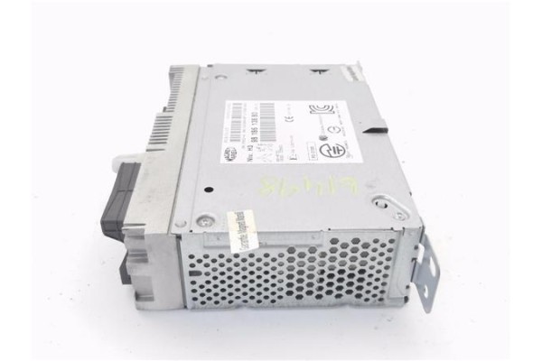 Recambio de autoradio para peugeot 308 1.2 style referencia OEM IAM 9818613880  
