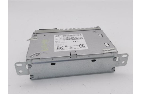 Recambio de autoradio para peugeot 308 1.2 style referencia OEM IAM 9818613880  